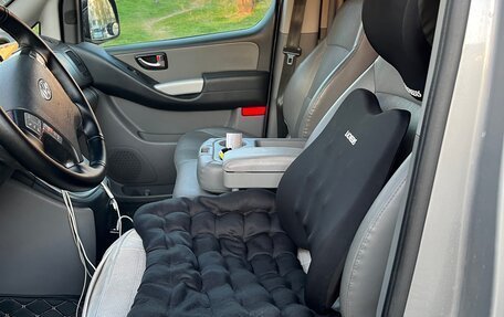 Hyundai Grand Starex Grand Starex I рестайлинг 2, 2014 год, 2 063 000 рублей, 3 фотография