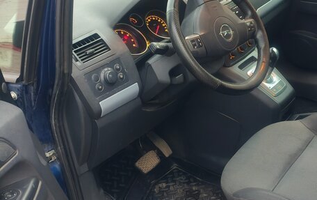 Opel Zafira B, 2008 год, 500 000 рублей, 33 фотография