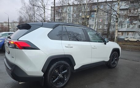 Toyota RAV4, 2021 год, 3 550 000 рублей, 4 фотография