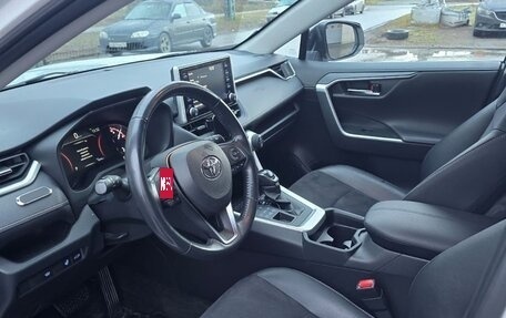 Toyota RAV4, 2021 год, 3 550 000 рублей, 19 фотография