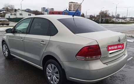Volkswagen Polo VI (EU Market), 2011 год, 700 000 рублей, 3 фотография