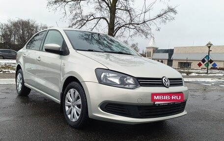 Volkswagen Polo VI (EU Market), 2011 год, 700 000 рублей, 8 фотография