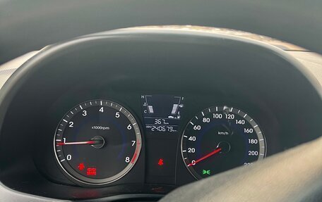 Hyundai Solaris II рестайлинг, 2011 год, 450 000 рублей, 9 фотография