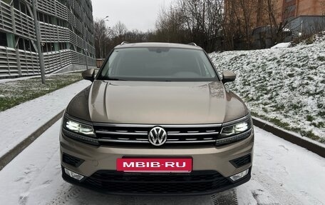 Volkswagen Tiguan II, 2017 год, 2 225 000 рублей, 3 фотография