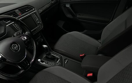 Volkswagen Tiguan II, 2017 год, 2 225 000 рублей, 11 фотография