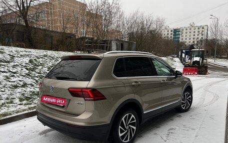 Volkswagen Tiguan II, 2017 год, 2 225 000 рублей, 5 фотография