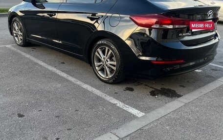 Hyundai Elantra VI рестайлинг, 2017 год, 1 375 000 рублей, 6 фотография