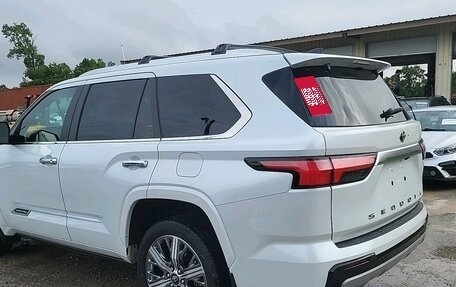 Toyota Sequoia, 2025 год, 17 500 000 рублей, 2 фотография