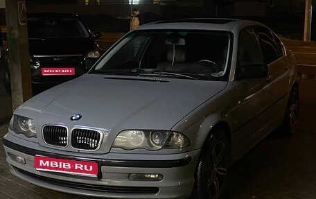 BMW 3 серия, 2001 год, 700 000 рублей, 1 фотография