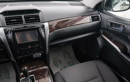 Toyota Camry, 2016 год, 1 999 000 рублей, 11 фотография