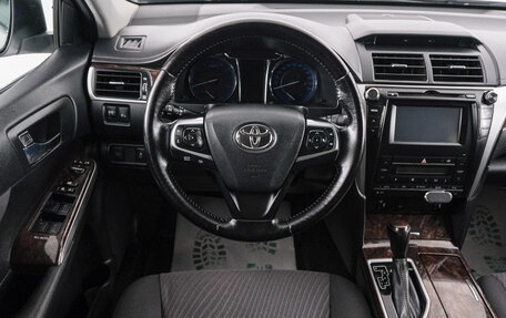 Toyota Camry, 2016 год, 1 999 000 рублей, 14 фотография