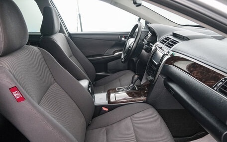 Toyota Camry, 2016 год, 1 999 000 рублей, 13 фотография