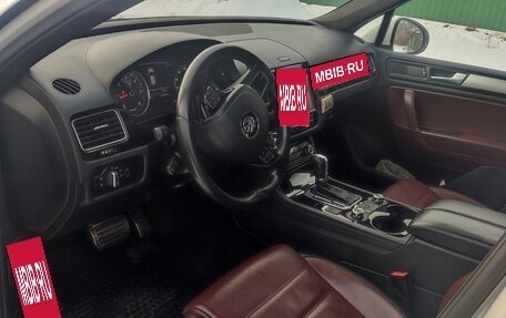 Volkswagen Touareg III, 2011 год, 2 300 000 рублей, 8 фотография