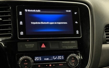 Mitsubishi Outlander III рестайлинг 3, 2018 год, 2 200 000 рублей, 11 фотография