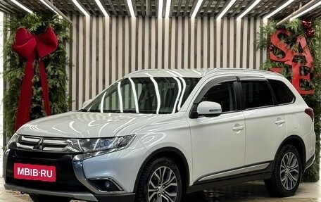 Mitsubishi Outlander III рестайлинг 3, 2018 год, 2 200 000 рублей, 5 фотография