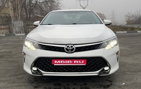 Toyota Camry, 2017 год, 2 770 000 рублей, 2 фотография