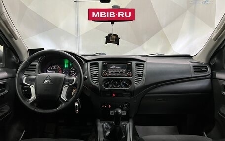 Mitsubishi L200 IV рестайлинг, 2021 год, 2 100 000 рублей, 11 фотография
