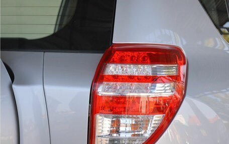 Toyota RAV4, 2011 год, 1 360 000 рублей, 10 фотография