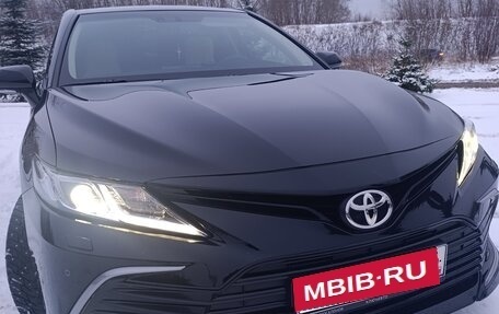 Toyota Camry, 2021 год, 3 500 000 рублей, 1 фотография