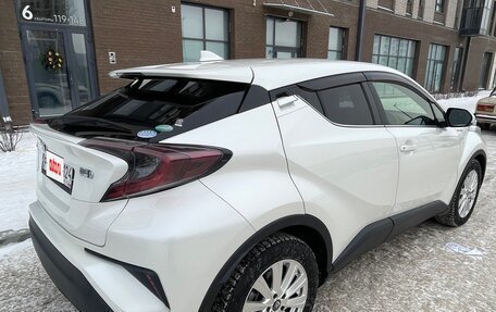 Toyota C-HR I рестайлинг, 2017 год, 2 190 000 рублей, 4 фотография