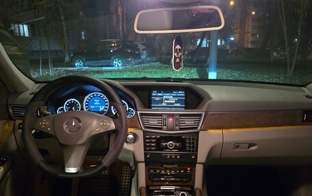 Mercedes-Benz E-Класс, 2011 год, 1 350 000 рублей, 17 фотография