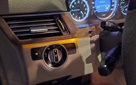 Mercedes-Benz E-Класс, 2011 год, 1 350 000 рублей, 20 фотография