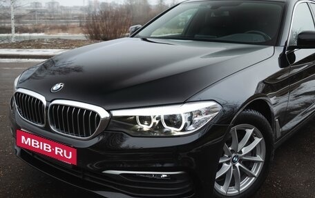 BMW 5 серия, 2018 год, 3 070 000 рублей, 4 фотография