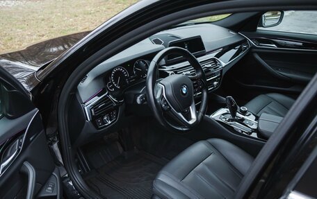 BMW 5 серия, 2018 год, 3 070 000 рублей, 19 фотография