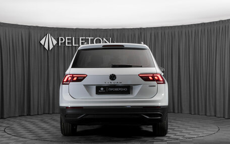 Volkswagen Tiguan II, 2021 год, 3 370 000 рублей, 6 фотография