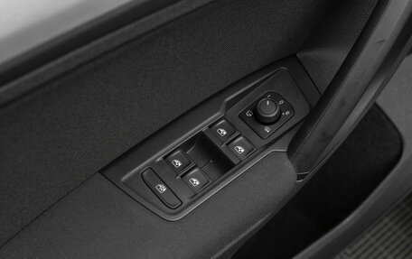 Volkswagen Tiguan II, 2021 год, 3 370 000 рублей, 24 фотография