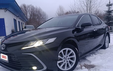 Toyota Camry, 2021 год, 3 500 000 рублей, 3 фотография