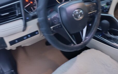 Toyota Camry, 2021 год, 3 500 000 рублей, 8 фотография