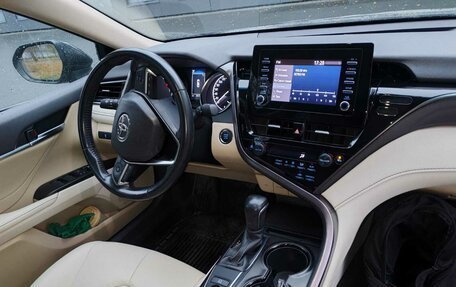 Toyota Camry, 2021 год, 3 500 000 рублей, 28 фотография