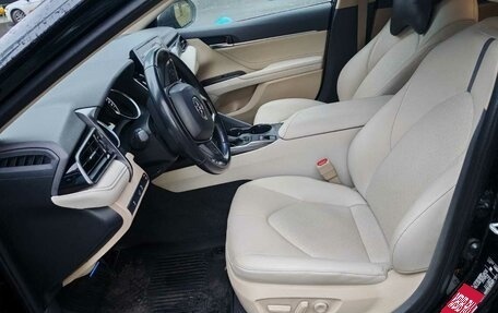 Toyota Camry, 2021 год, 3 500 000 рублей, 30 фотография