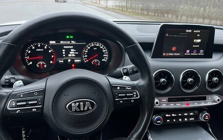 KIA Stinger I, 2019 год, 3 000 000 рублей, 8 фотография