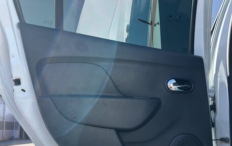 Renault Logan II, 2014 год, 780 000 рублей, 8 фотография