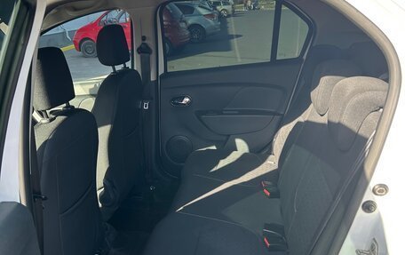 Renault Logan II, 2014 год, 780 000 рублей, 10 фотография