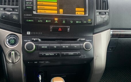 Toyota Land Cruiser 200, 2010 год, 2 350 000 рублей, 10 фотография