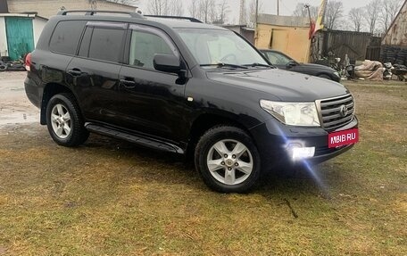 Toyota Land Cruiser 200, 2010 год, 2 350 000 рублей, 3 фотография