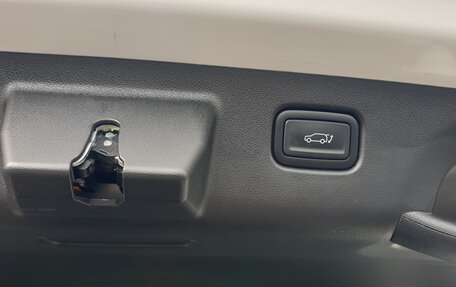 Hyundai Kona, 2023 год, 2 987 000 рублей, 18 фотография