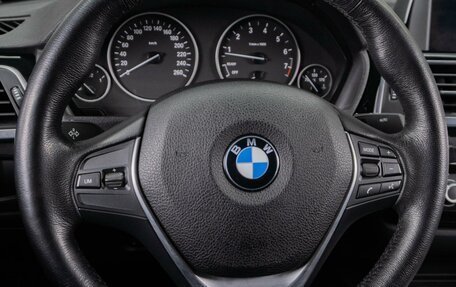 BMW 3 серия, 2017 год, 2 399 000 рублей, 12 фотография