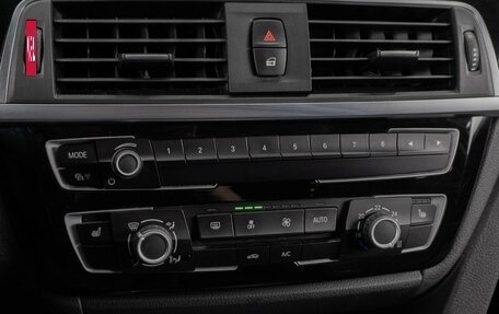 BMW 3 серия, 2017 год, 2 399 000 рублей, 17 фотография