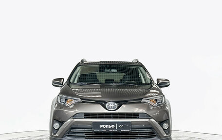 Toyota RAV4, 2019 год, 2 105 000 рублей, 2 фотография