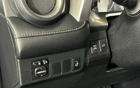 Toyota RAV4, 2019 год, 2 105 000 рублей, 19 фотография