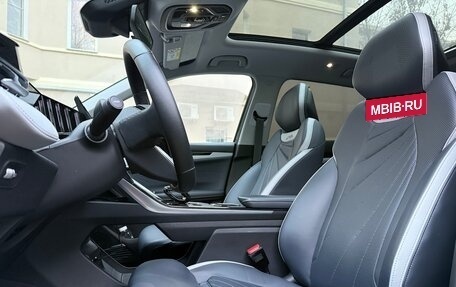 Geely Atlas, 2023 год, 2 600 000 рублей, 10 фотография