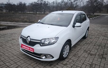 Renault Logan II, 2017 год, 780 000 рублей, 1 фотография