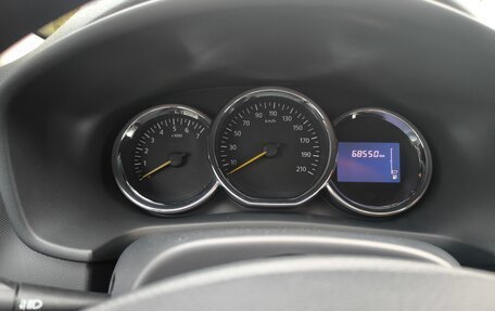 Renault Logan II, 2017 год, 780 000 рублей, 12 фотография