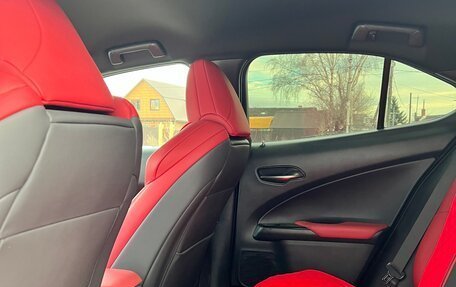 Lexus UX I, 2019 год, 3 500 000 рублей, 11 фотография