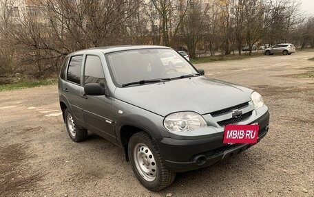Chevrolet Niva I рестайлинг, 2012 год, 460 000 рублей, 3 фотография