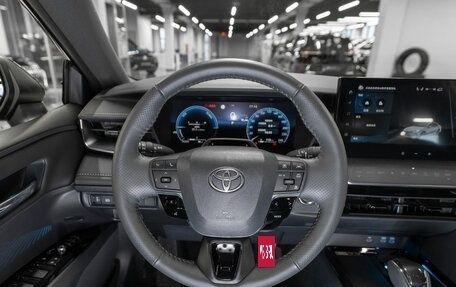 Toyota Camry, 2025 год, 4 700 000 рублей, 11 фотография